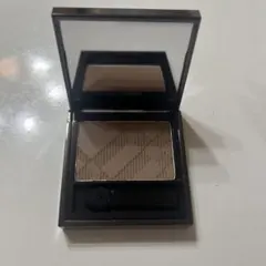 BURBERRY バーバリーアイカラー No.103 ALMOND アイシャドウのサムネイル