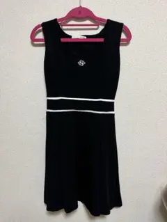ROYAL PARTY ノースリーブ トップス ブラック Fのサムネイル