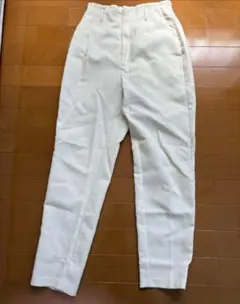 R*読様 GU ハイウエストテーパードパンツ オフホワイト