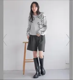 週末限定お値下げ！ ローリーズファーム　「エンブロイダリーニップルオーバーLS」