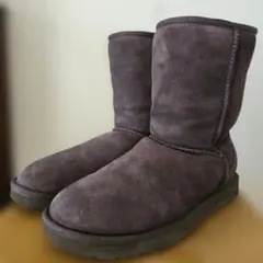 UGGアグクラシックショート ムートンブーツ　サイズ8 チョコレート
