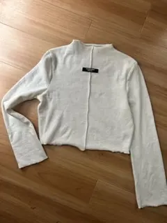 DAZY ホワイト　リブクロップドトップス