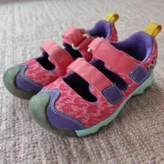 New Balance キッズサンダル ピンク/パープル
