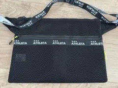 ATHLETA メッシュサコッシュ黒のサムネイル