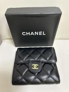 M*H様 CHANELノベルティ二つ折り財布ゴールド金具