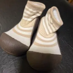 【Attipas】ベビーシューズ ソックス付き ベージュブラウン 12.5cm