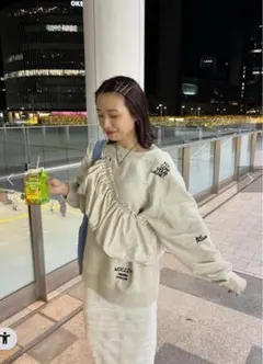 kastane ランダムロゴスウェット