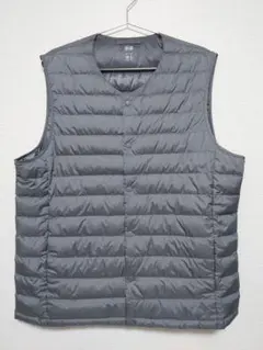 ユニクロ ウルトラライトダウン ベスト UNIQLO グレー ボタン付き