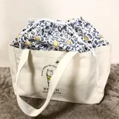くまのプーさんデザイン　巾着付き収納バッグ