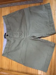 TOMMY HILFIGER ショートパンツ カーキ