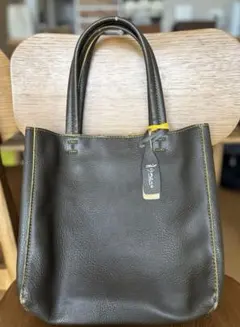 Item thumbnail for item 50a3383f-2fb2-4b0f-8353-2f8073353d34