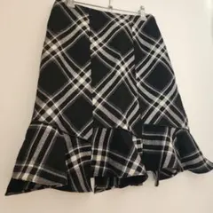 美品　組曲sis ウール膝丈スカート　2 Mサイズ　着丈52cm