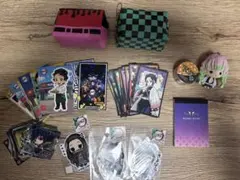 鬼滅の刃 キャラクターグッズセット　セット売り　シール　ポーチ、メモ帳