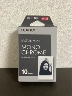 期限切れ FUJIFILM instax mini MONOCHROME 10枚