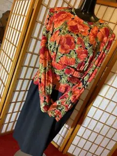 銀座マギー　花柄長袖黒タイトワンピース　11号