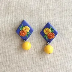 フラワーモチーフのイヤリング　ハンドメイド