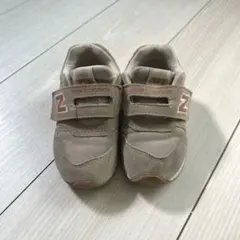 New Balance 996 ベージュ キッズシューズ