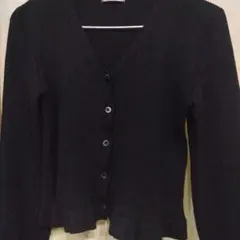 INGNIフリルブラックVネックカーディガン