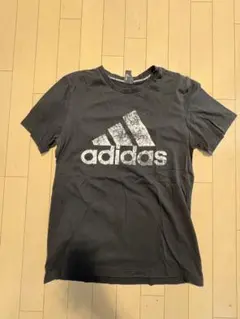 adidas 黒 Tシャツ Mサイズ