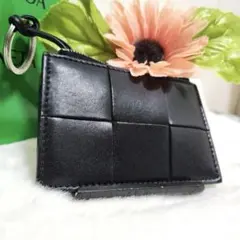 Item thumbnail for item 576cef5d-ff11-417c-8da5-cfe4c3575ce3