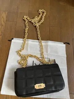 LYN チェーン ショルダーバッグ