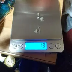 軽量ピアス 1.3g