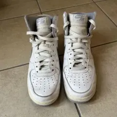 NIKE ハイカットスニーカー　26.5㎝