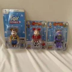 未開封　トイストーリー　ベアブリック　happyくじ　ウッディ　ジェシー　ザーグ