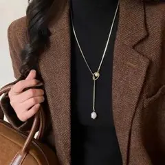 新品　シルバー色　ロングネックレス パール Y字ネックレス おしゃれ NL005