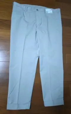 UNIQLO スリムフィットアンクルテーパードパンツ