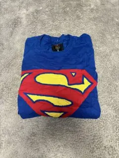 スーパーマン ロゴ入り 青 長袖ニット