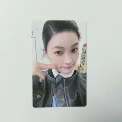 ILLIT イロハ bomb GLLIT Ver 封入 トレカ