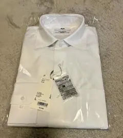 UNIQLO スーパーノンアイロン スリムフィットLホワイト＆ブルー２枚セット