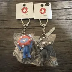 ノーマルミャクミャと黒ミャクミャク　立体PVCプレート付キーホルダー　2個セット