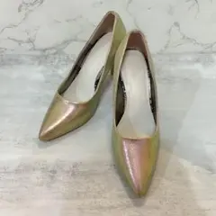 新品 ラグナムーン LADYコンフォートパンプス S ゴールド 結婚式のサムネイル