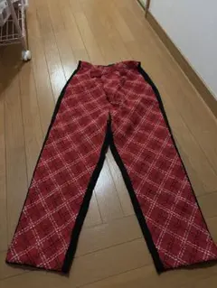 レッド チェック柄 カジュアルパンツ GUのサムネイル