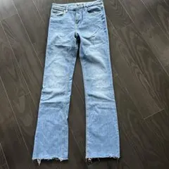 再値下げ！ZARAライトブルー ブーツカットデニム
