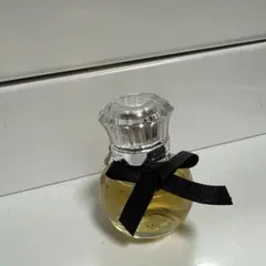 JILLSTUART ヴァニラ ラスト オード パルファン 7.5mL 限定品のサムネイル