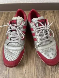 adidas ギャラクシースニーカー　アディダスオリジナルス