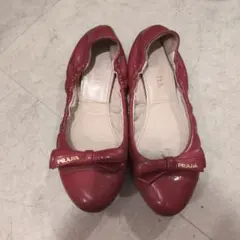 PRADA 濃いピンク リボン付きバレエシューズ