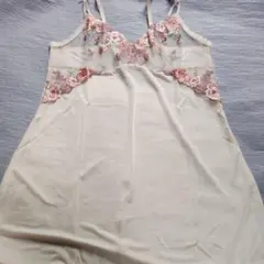 ワコール　花柄刺繍 チュール キャミソールのサムネイル
