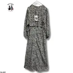 【新品未使用】花柄ロングワンピース体系カバー長袖　スカートM 黒系　大人かわいい