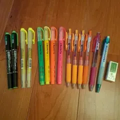 企業名印刷してある蛍光ペンなどセット