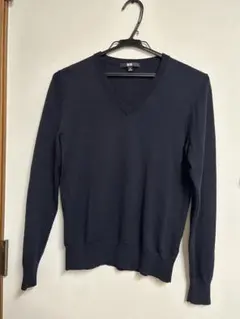 UNIQLO Vネックニット 長袖 ネイビー Mサイズのサムネイル