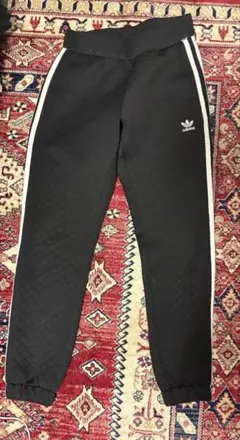 adidas originalsパンツ