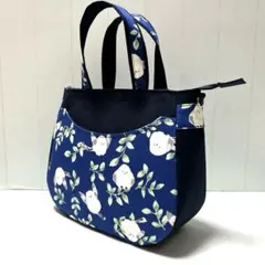 ハンドメイド　ラウンドトートバッグ　シマエナガ　ネイビー