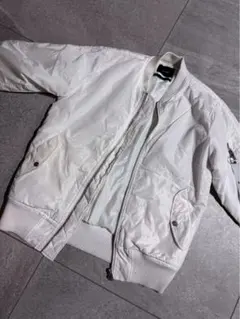 STAMPD MA-1 ホワイト Mサイズのサムネイル