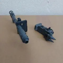 ガンプラhg　ジャイアントバズ　スパイクシールド　ジャンク　接着ありのサムネイル