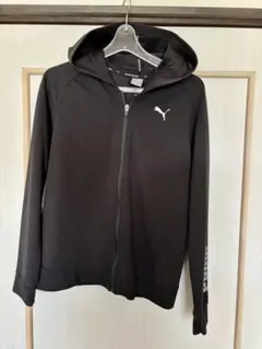 PUMA ブラック フルジップ パーカー