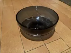 辻和美さんのガラス製 ボウルのサムネイル